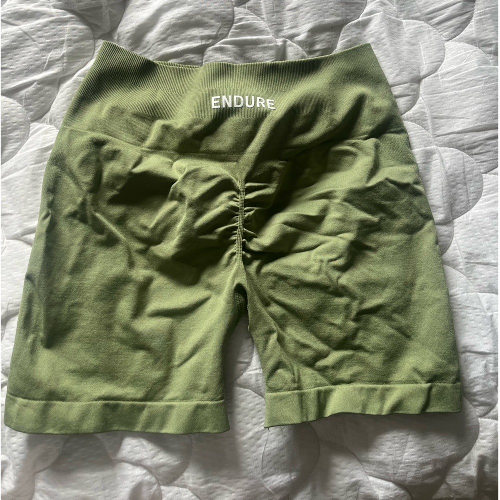 Workout scrunch butt shorts